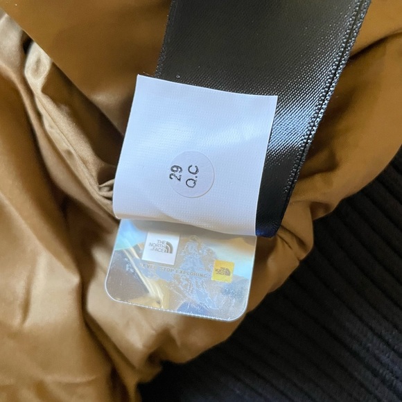 The North Face Men’s Newington Jacket In Utility Brown - Picture 10 of 10